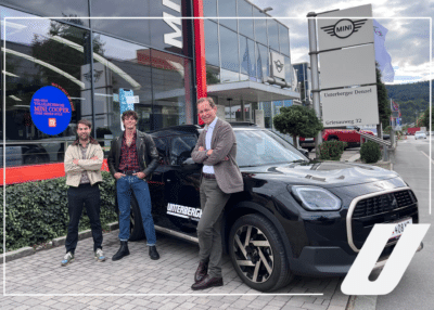 MINI Unterberger Innsbruck übergibt MINI Countryman an Influencer Peter Mairhofer